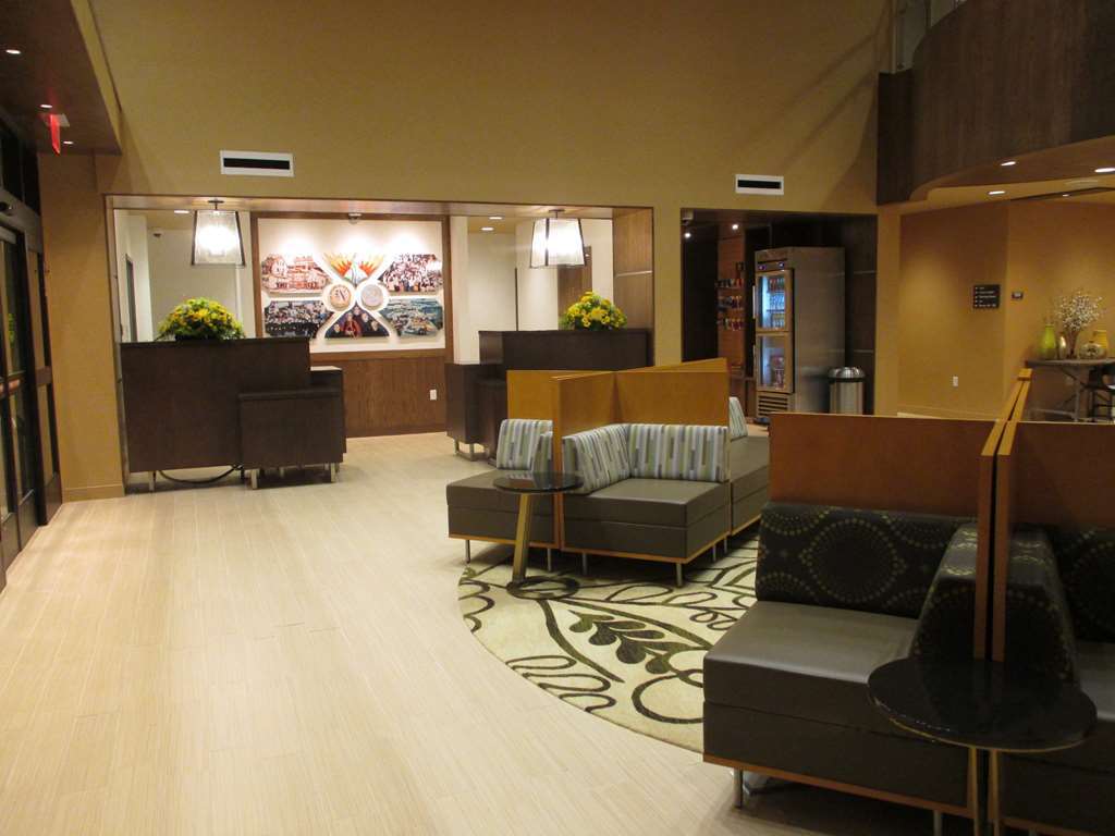 Best Western Plus Franciscan Square Inn & Suites Steubenville Interno foto