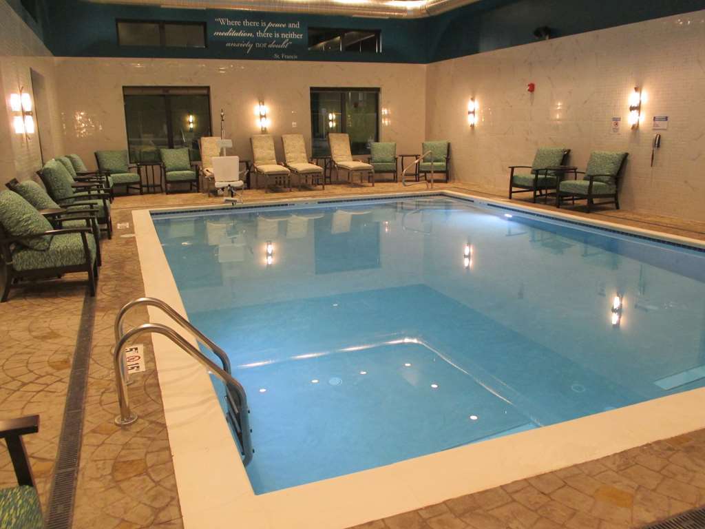 Best Western Plus Franciscan Square Inn & Suites Steubenville Servizi foto