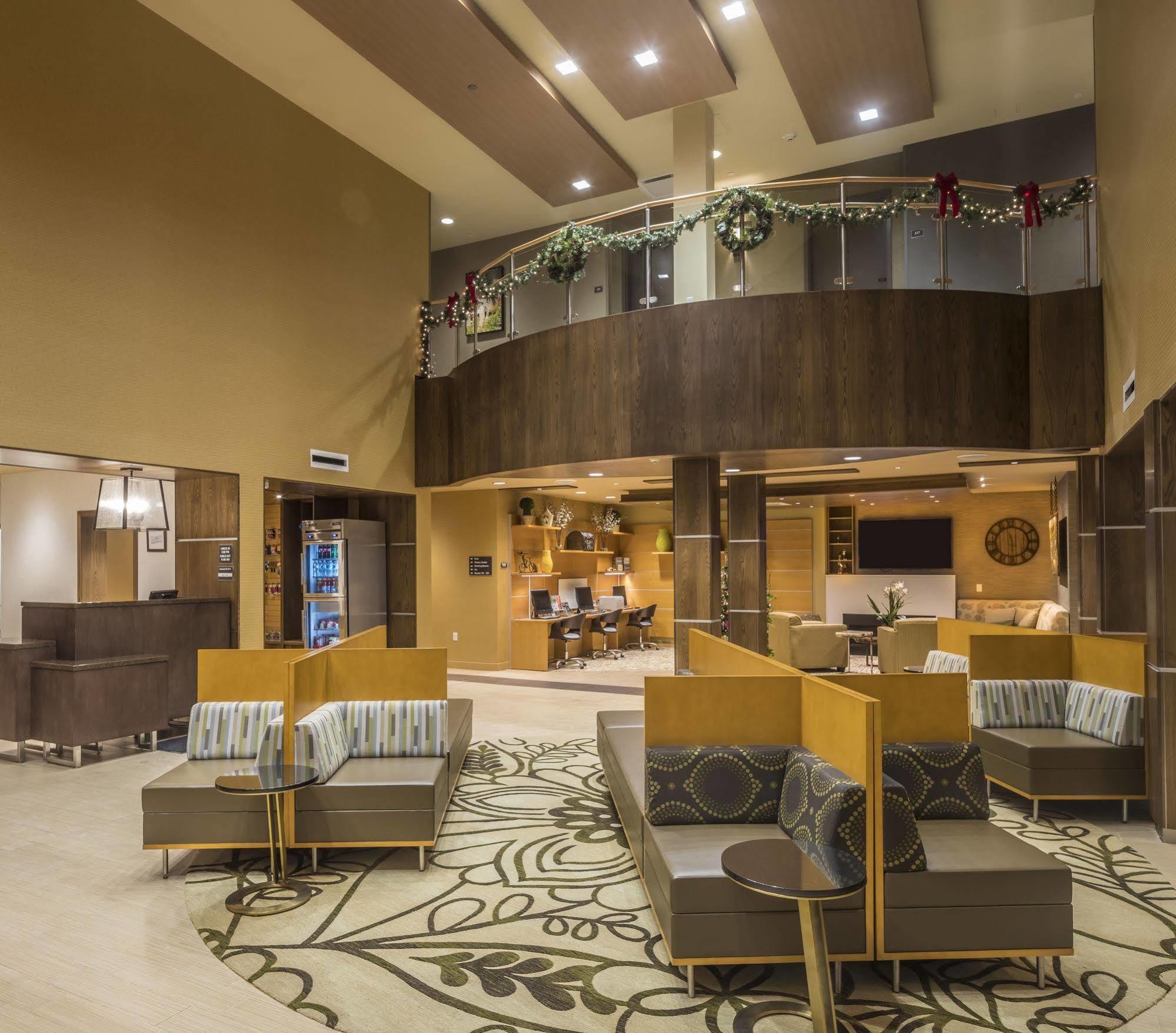 Best Western Plus Franciscan Square Inn & Suites Steubenville Esterno foto
